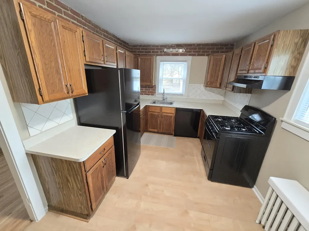 21671 Sunnyview Street Clinton Charter Township MI 48035