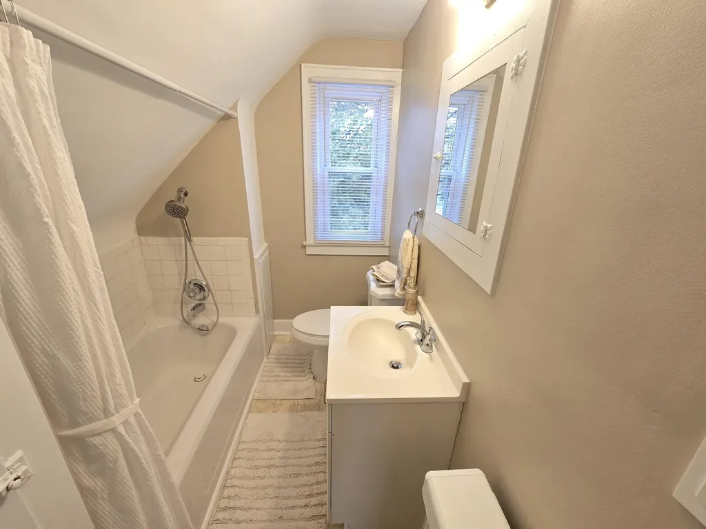 21671 Sunnyview Street Clinton Charter Township MI 48035