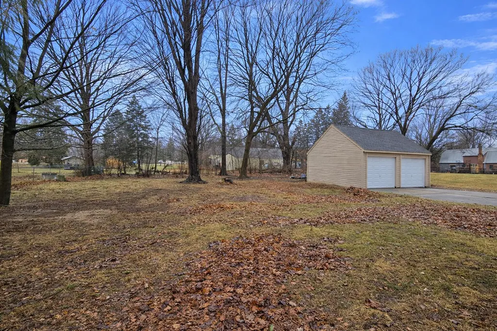 21671 Sunnyview Street Clinton Charter Township MI 48035