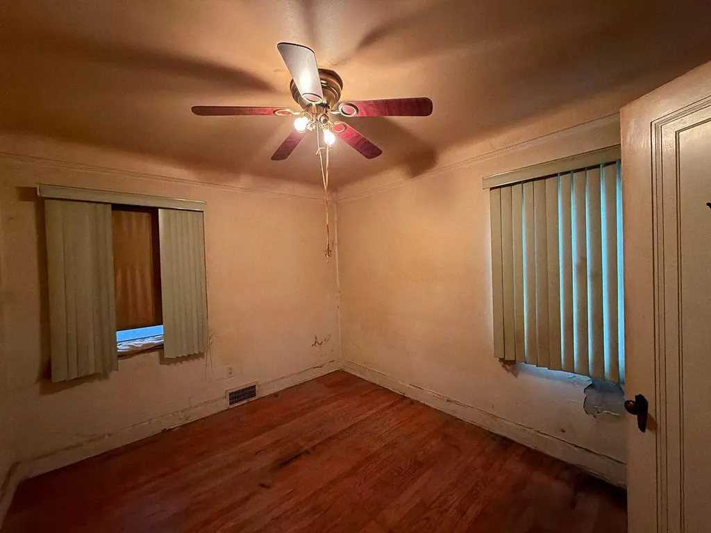 15775 Ward Avenue Detroit City MI 48227