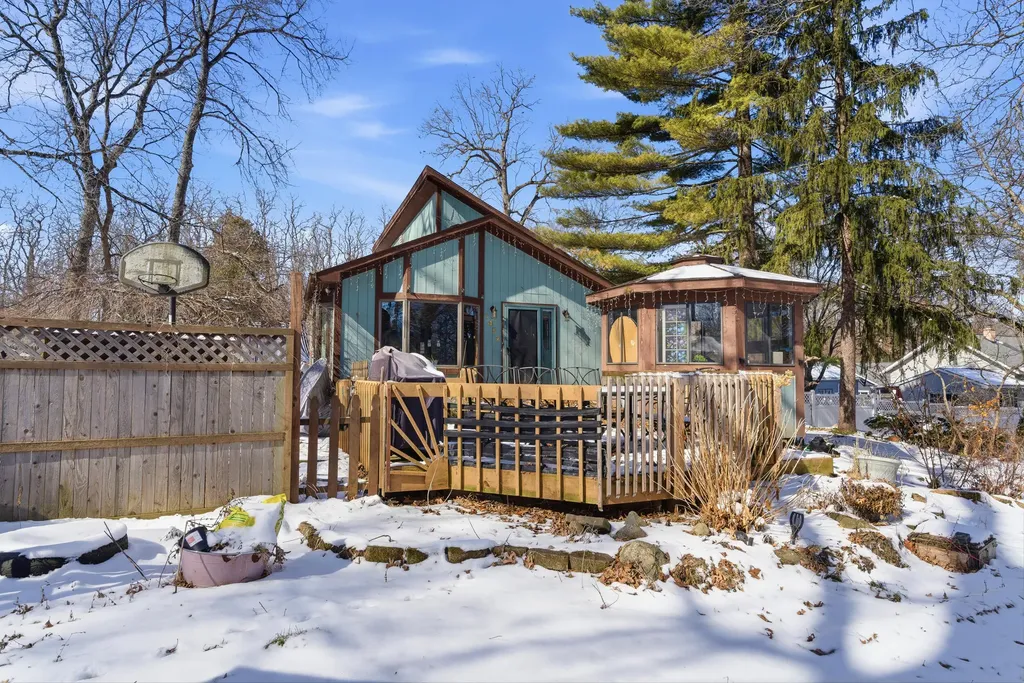 1452 Langfield Street White Lake Charter Township MI 48386