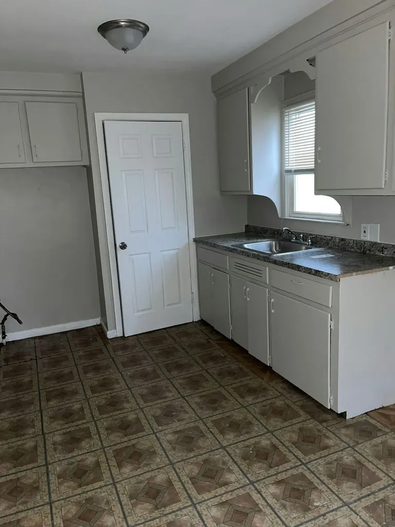6366 Westwood Street Detroit City MI 48228