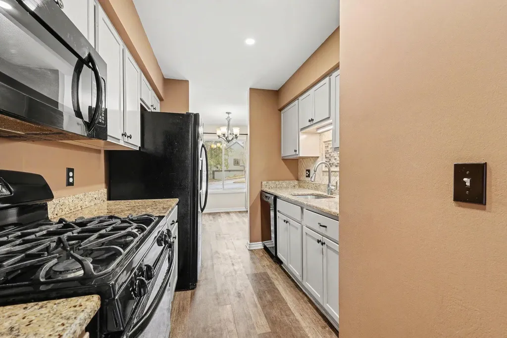 502 Stoneywood Drive Brighton City MI 48116