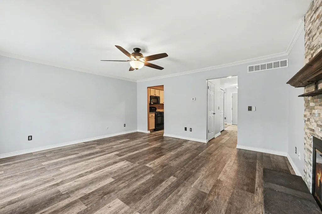 502 Stoneywood Drive Brighton City MI 48116