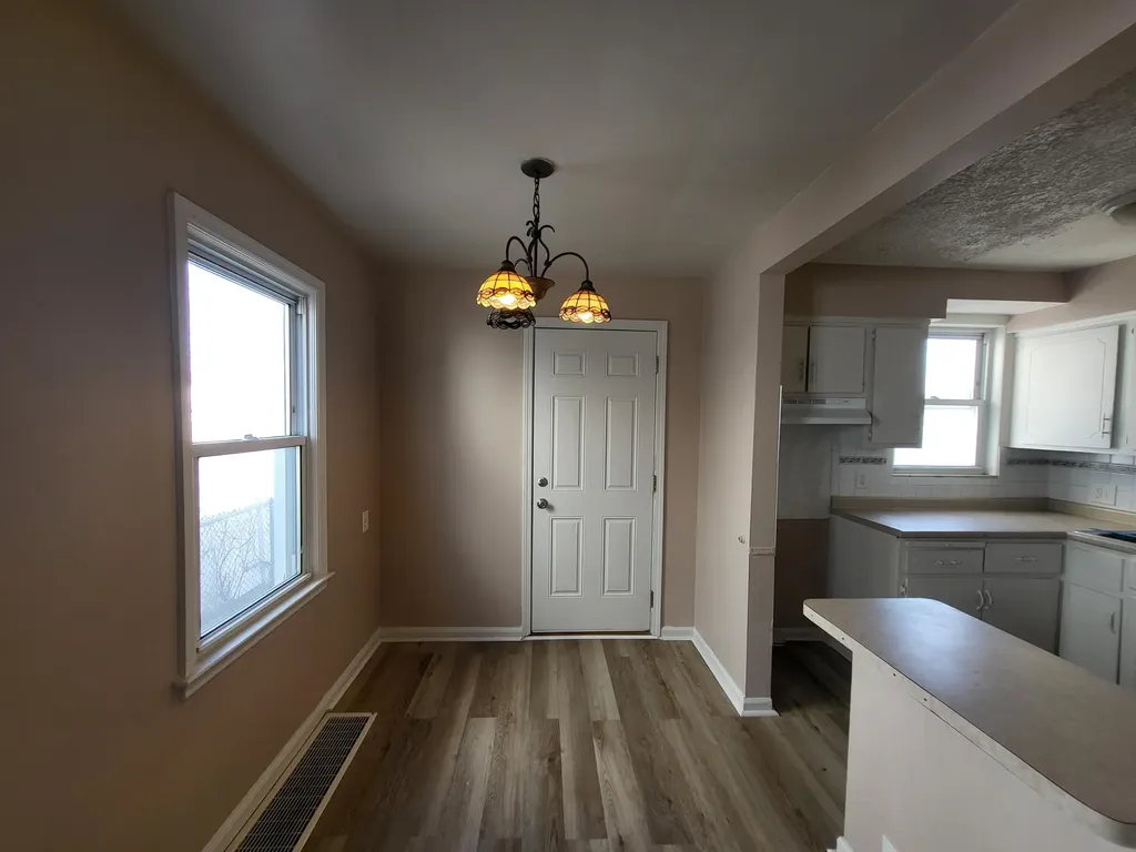 1593 Lejeune Lincoln Park City MI 48146
