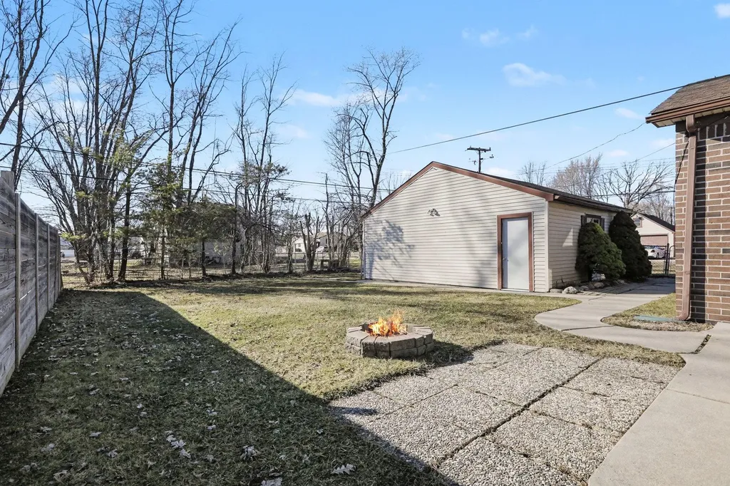 1567 Marlowe Street Canton Charter Township MI 48187