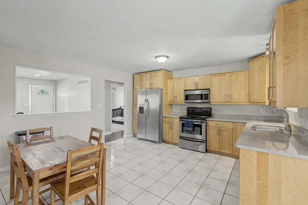 1567 Marlowe Street Canton Charter Township MI 48187