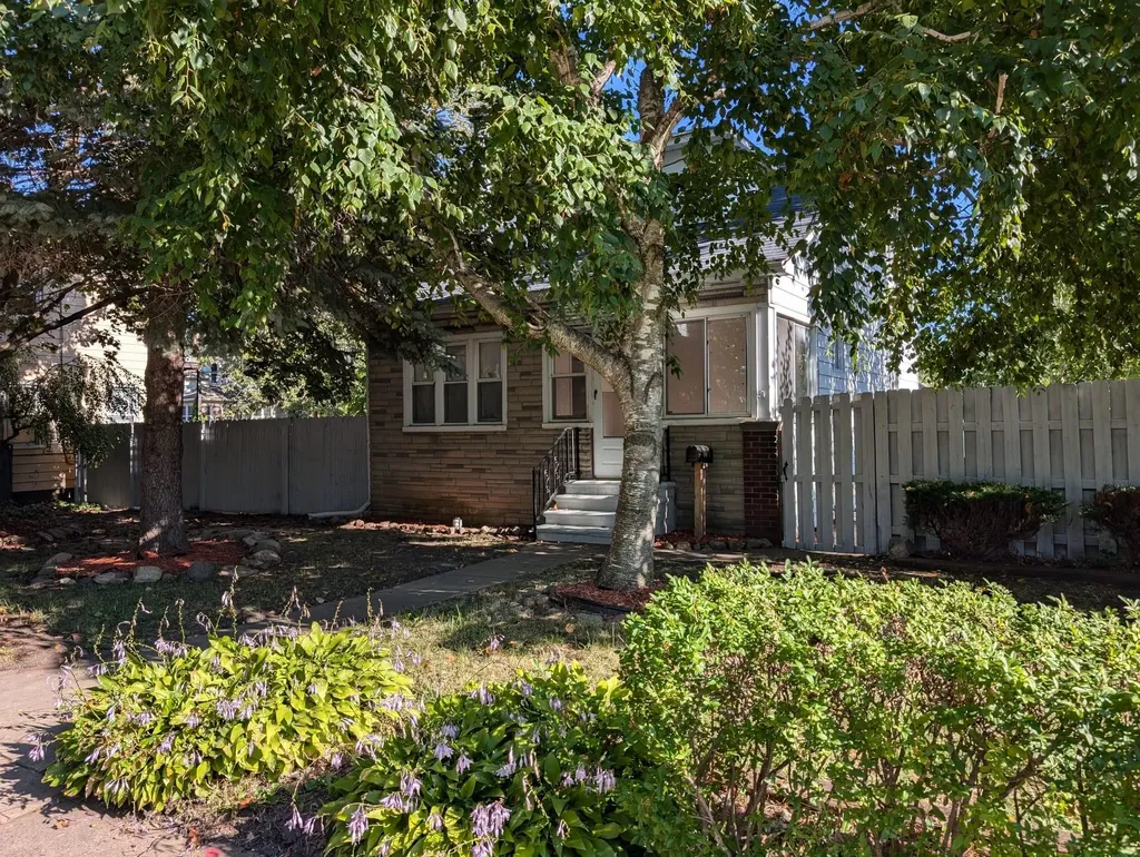 40 W Benson Street Ecorse City MI 48229