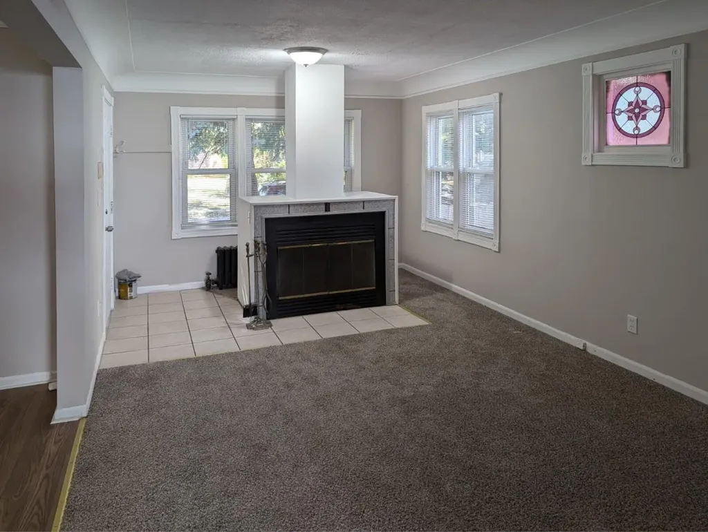 40 W Benson Street Ecorse City MI 48229