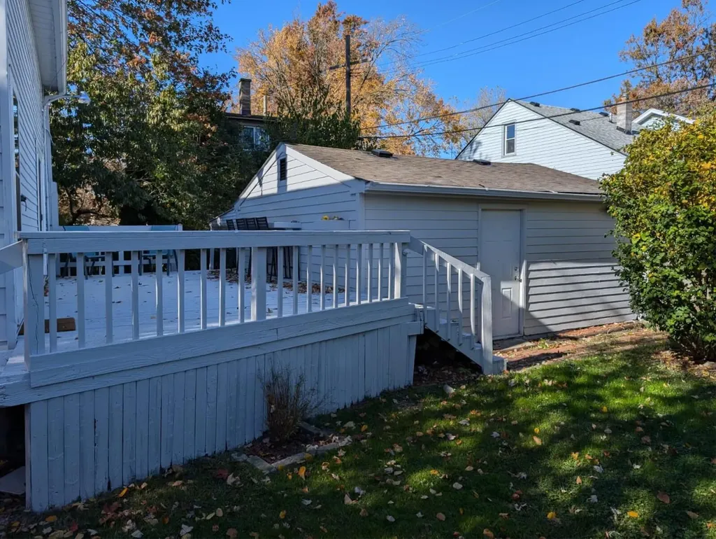 40 W Benson Street Ecorse City MI 48229