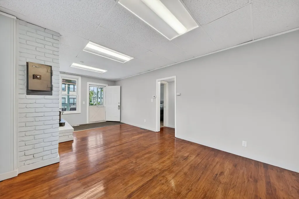 135 Batavia Street River Rouge City MI 48218
