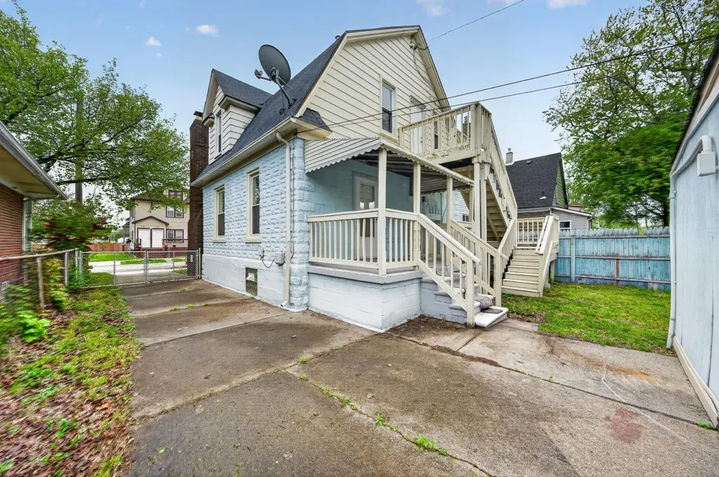 135 Batavia Street River Rouge City MI 48218