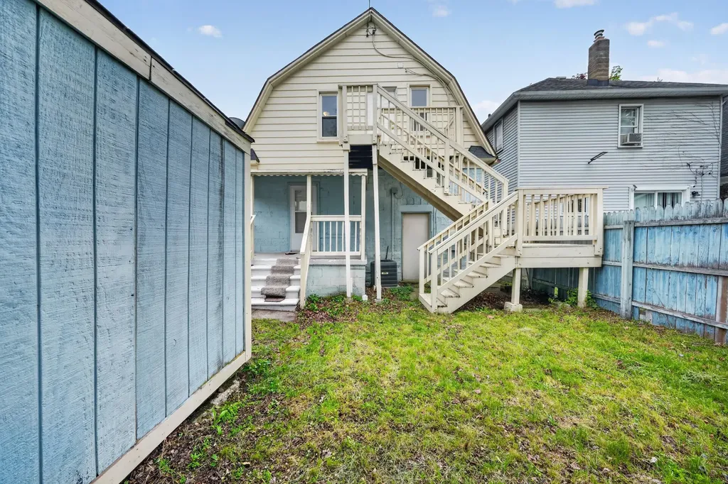 135 Batavia Street River Rouge City MI 48218