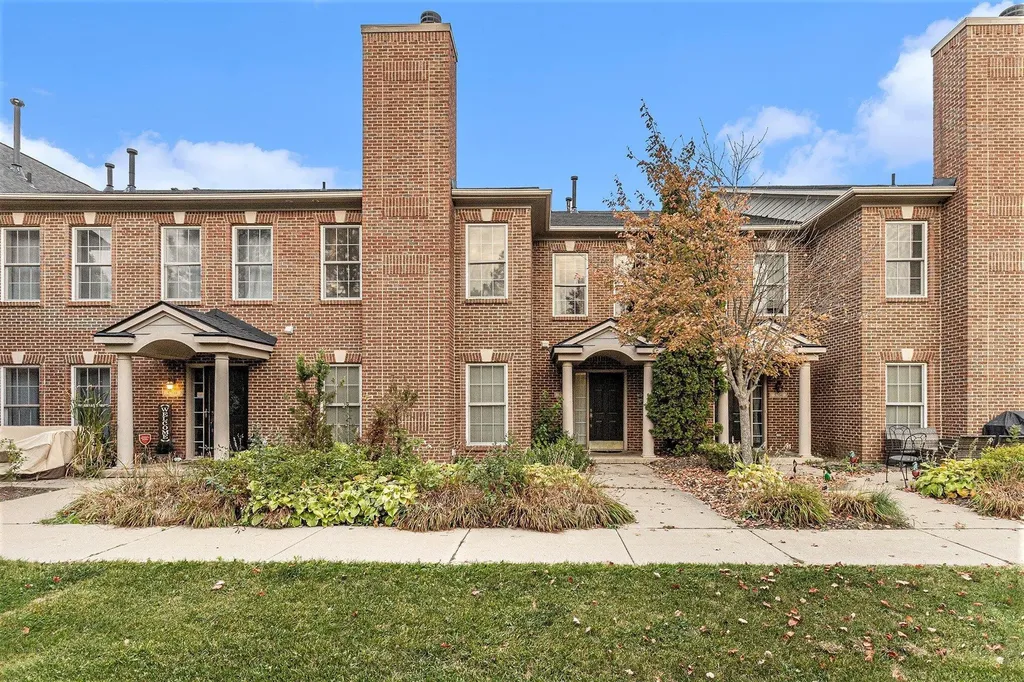 5702 Hampshire Lane Pittsfield Charter Township MI 48197