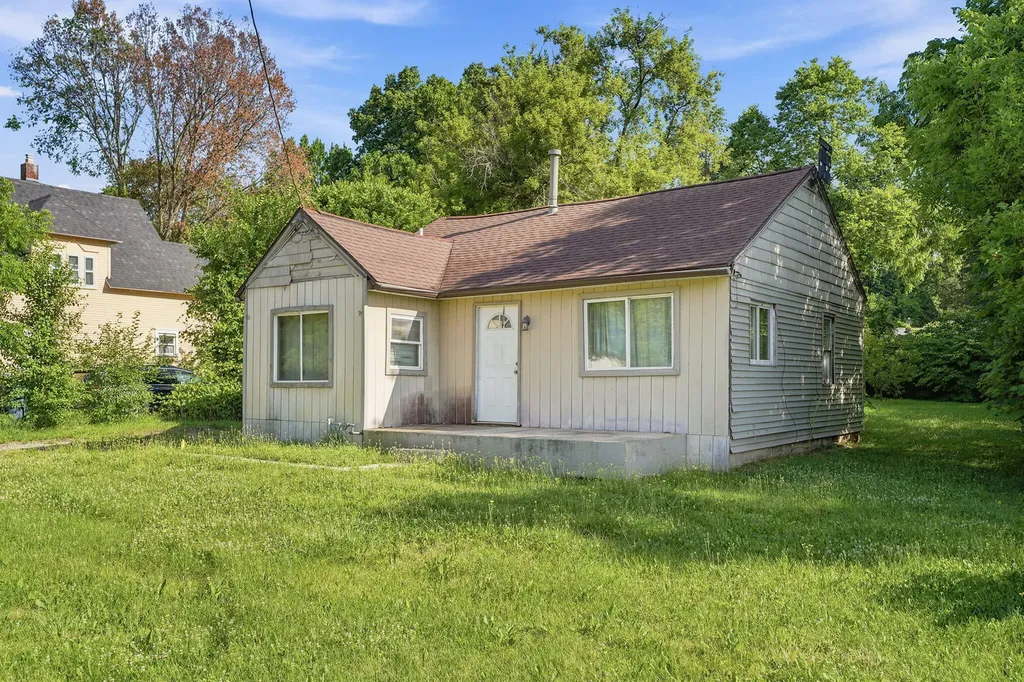 3758 W Michigan Avenue W Bedford Charter Township MI 49037