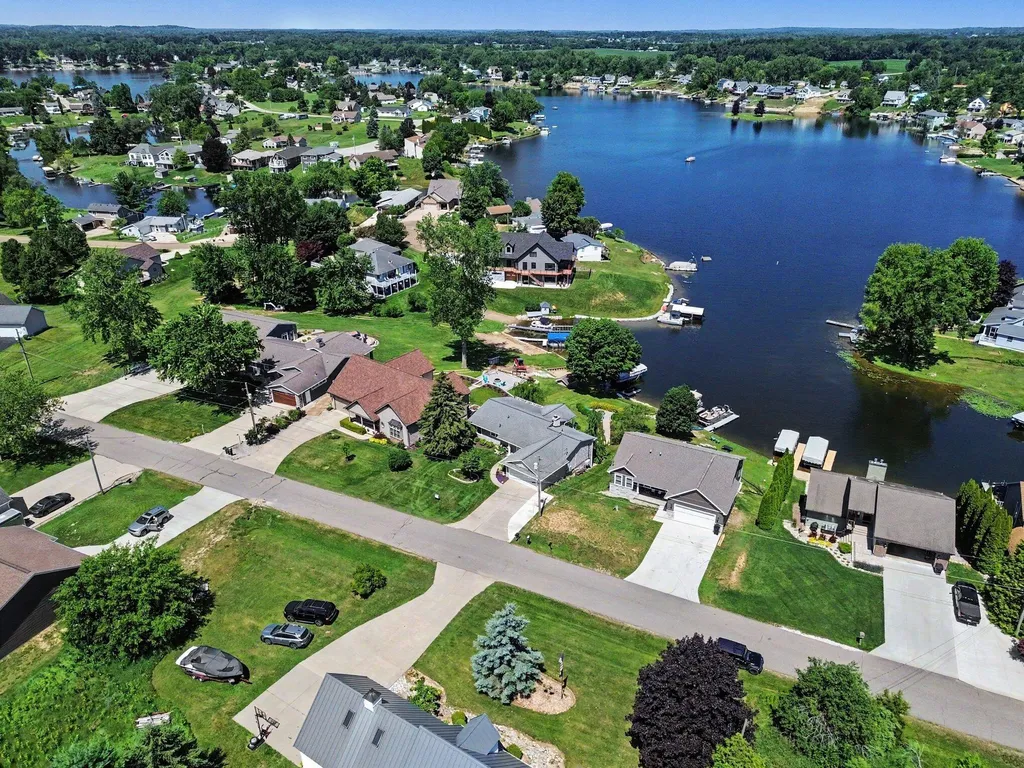 10660 Glendalough Lane Somerset Township MI 49233