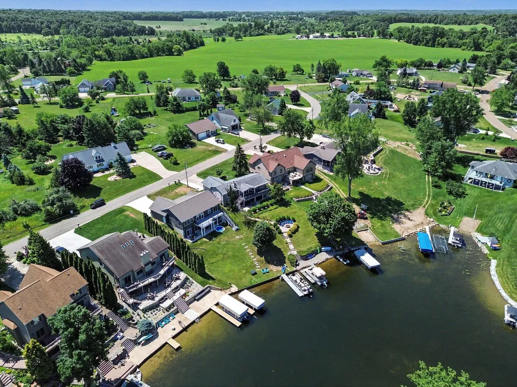 10660 Glendalough Lane Somerset Township MI 49233