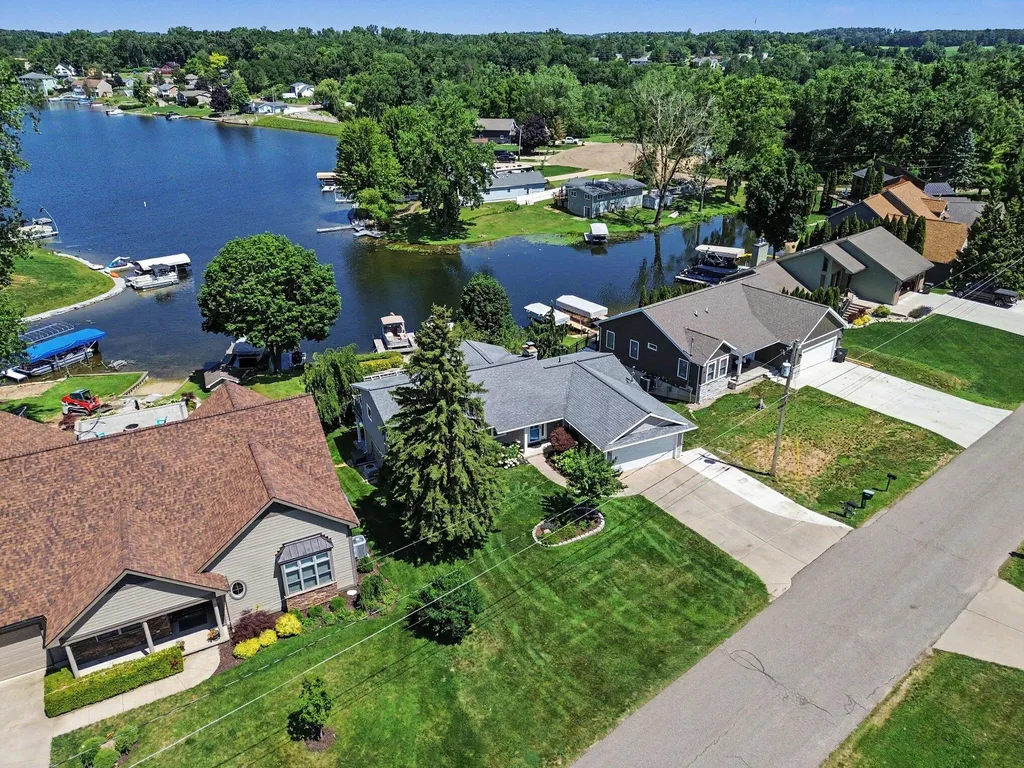 10660 Glendalough Lane Somerset Township MI 49233