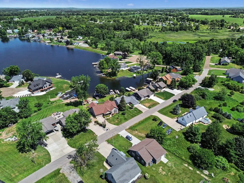 10660 Glendalough Lane Somerset Township MI 49233
