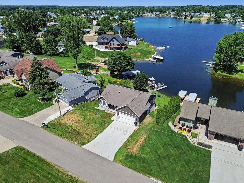 10660 Glendalough Lane Somerset Township MI 49233