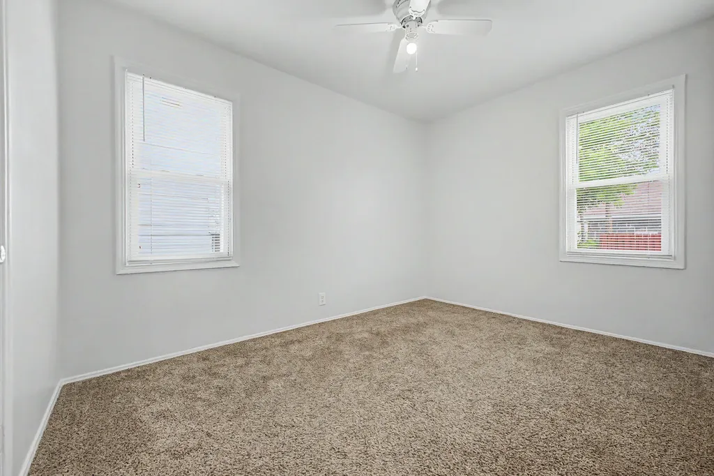 17727 Lowell Street Roseville City MI 48066