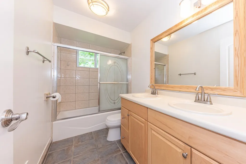 603 Manor Drive Ann Arbor City MI 48105