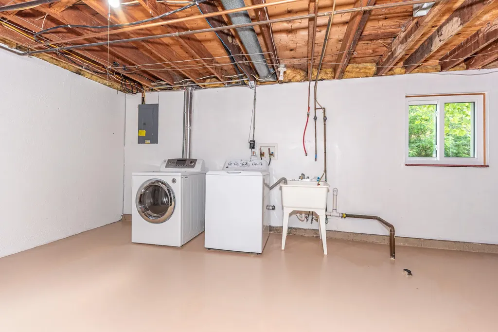 603 Manor Drive Ann Arbor City MI 48105
