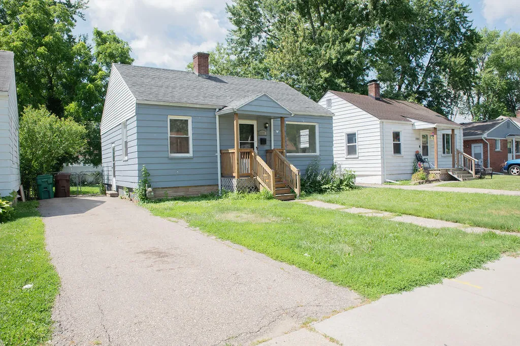28691 Marquette Street Garden City City MI 48135