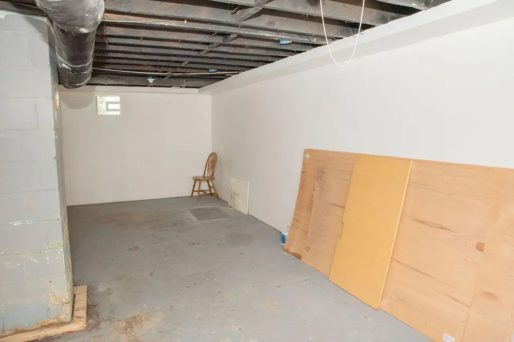 28691 Marquette Street Garden City City MI 48135