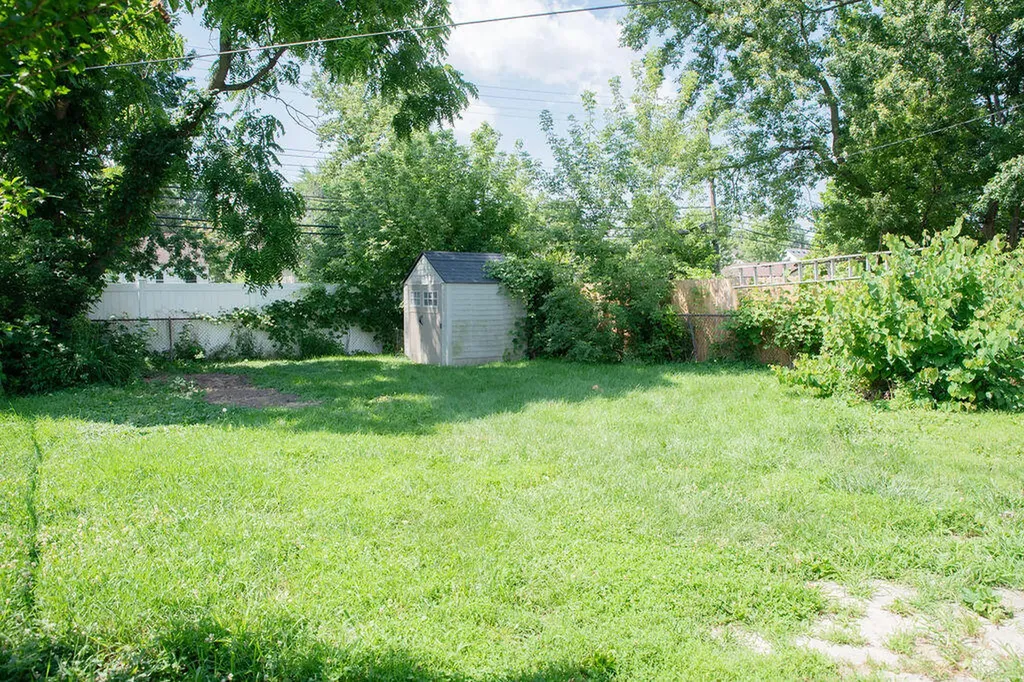 28691 Marquette Street Garden City City MI 48135