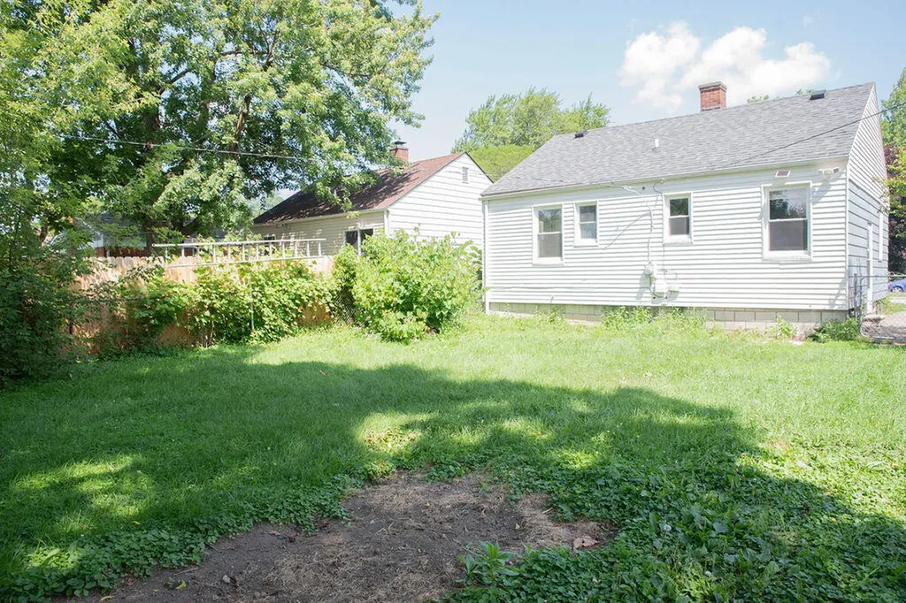 28691 Marquette Street Garden City City MI 48135