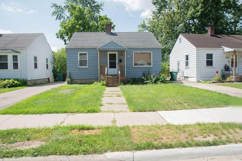 28691 Marquette Street Garden City City MI 48135