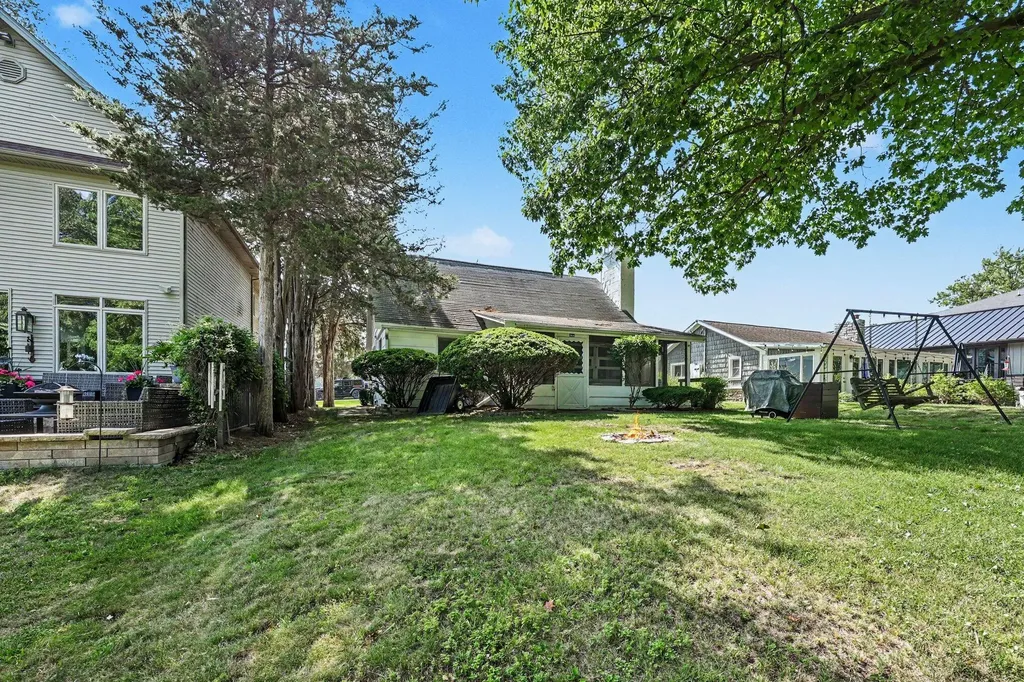 7507 Hillcrest Avenue Woodstock Township MI 49253