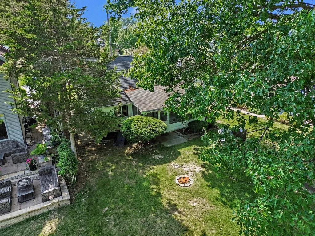 7507 Hillcrest Avenue Woodstock Township MI 49253