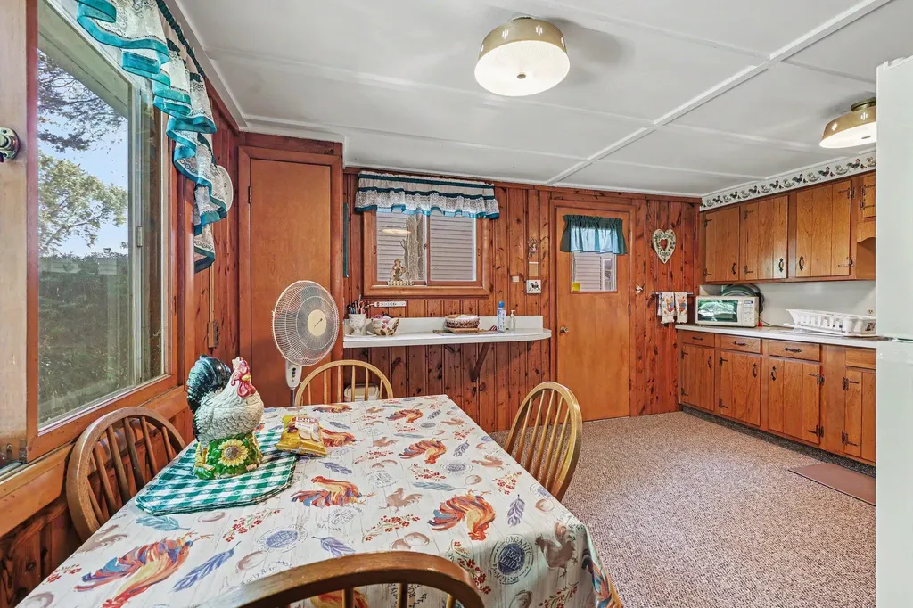 7507 Hillcrest Avenue Woodstock Township MI 49253