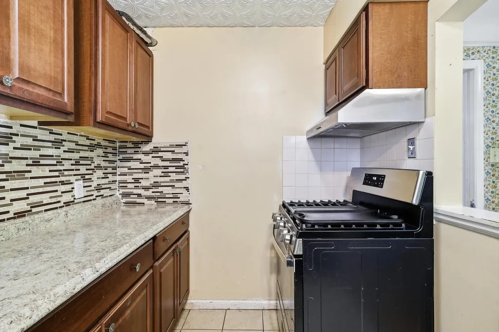 6935 Ternes Dearborn City MI 48126