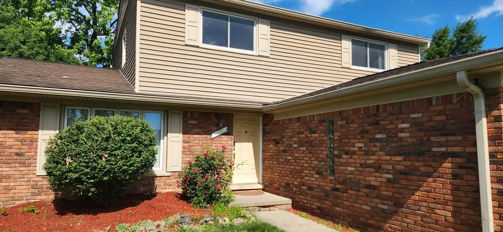 26061 Marlowe Place Oak Park City MI 48237
