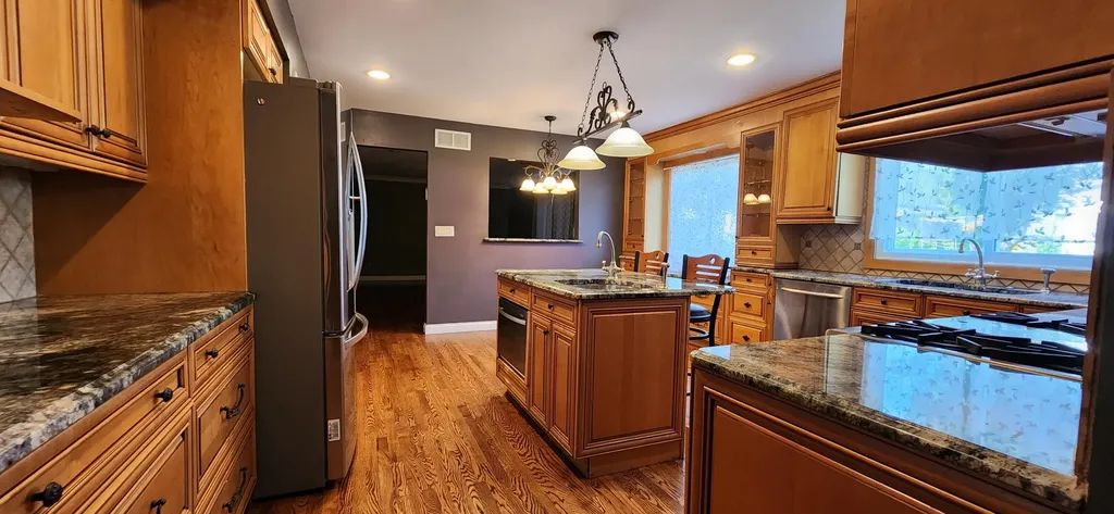 26061 Marlowe Place Oak Park City MI 48237