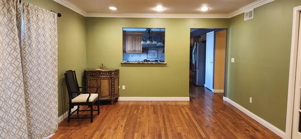 26061 Marlowe Place Oak Park City MI 48237