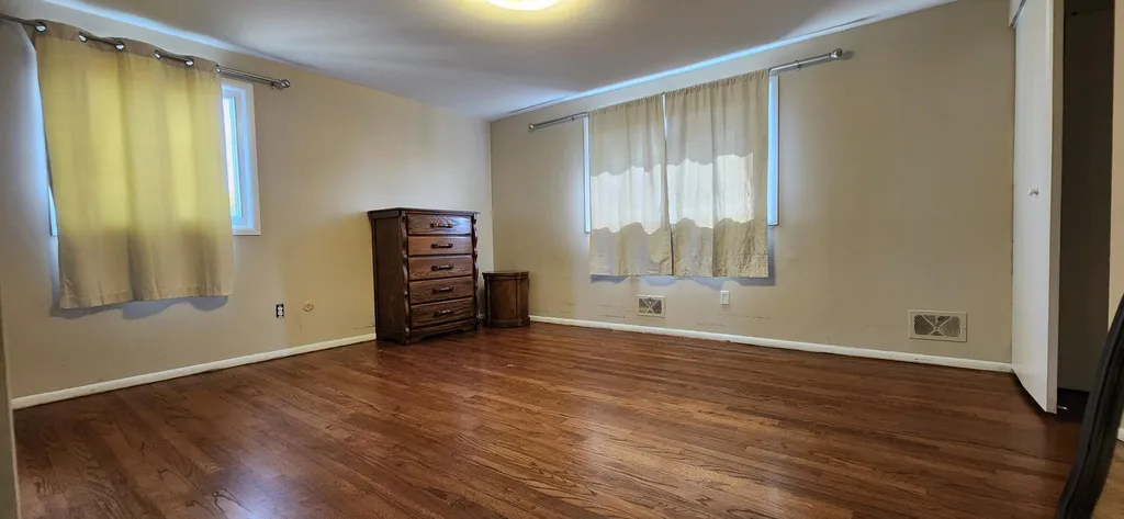 26061 Marlowe Place Oak Park City MI 48237