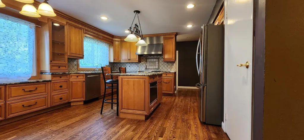26061 Marlowe Place Oak Park City MI 48237