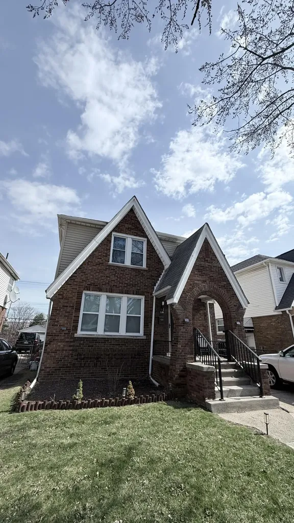 5700 Appoline Street Dearborn City MI 48126