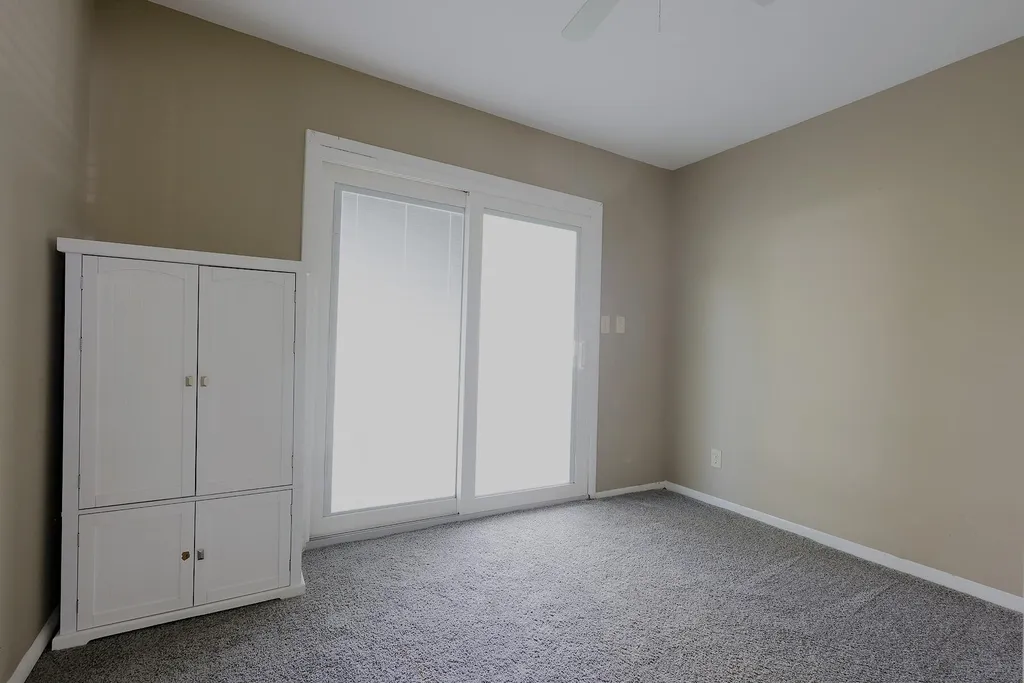 890 Dons Drive Ypsilanti Charter Township MI 48198