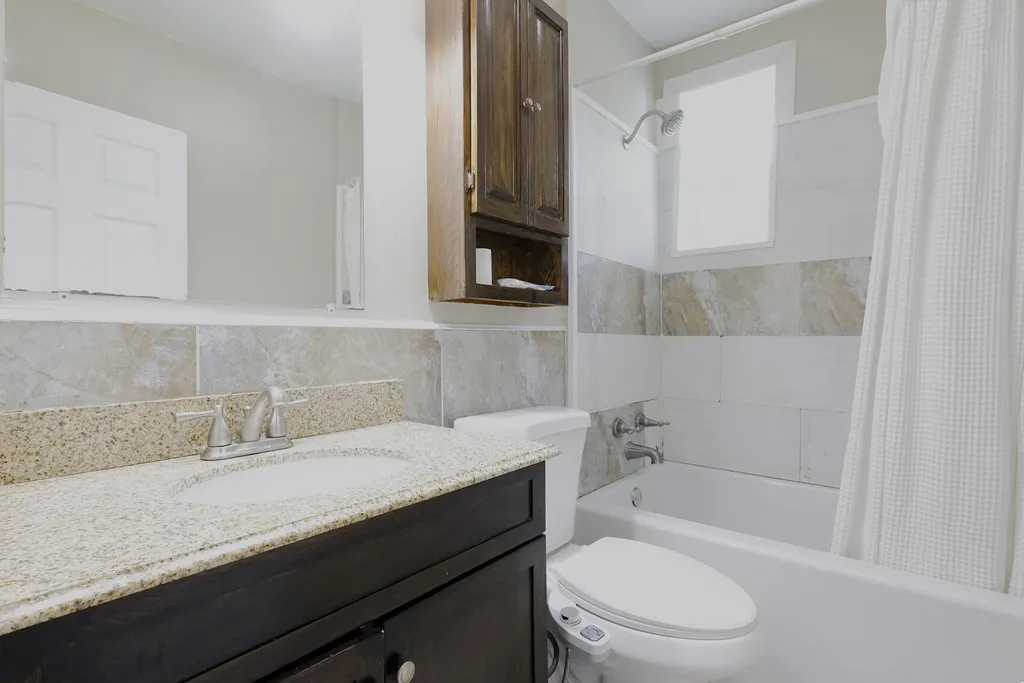 890 Dons Drive Ypsilanti Charter Township MI 48198
