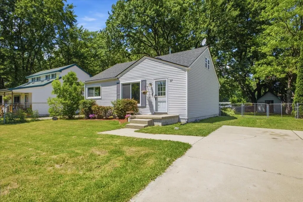 97 E Glass Road Ortonville Village MI 48462