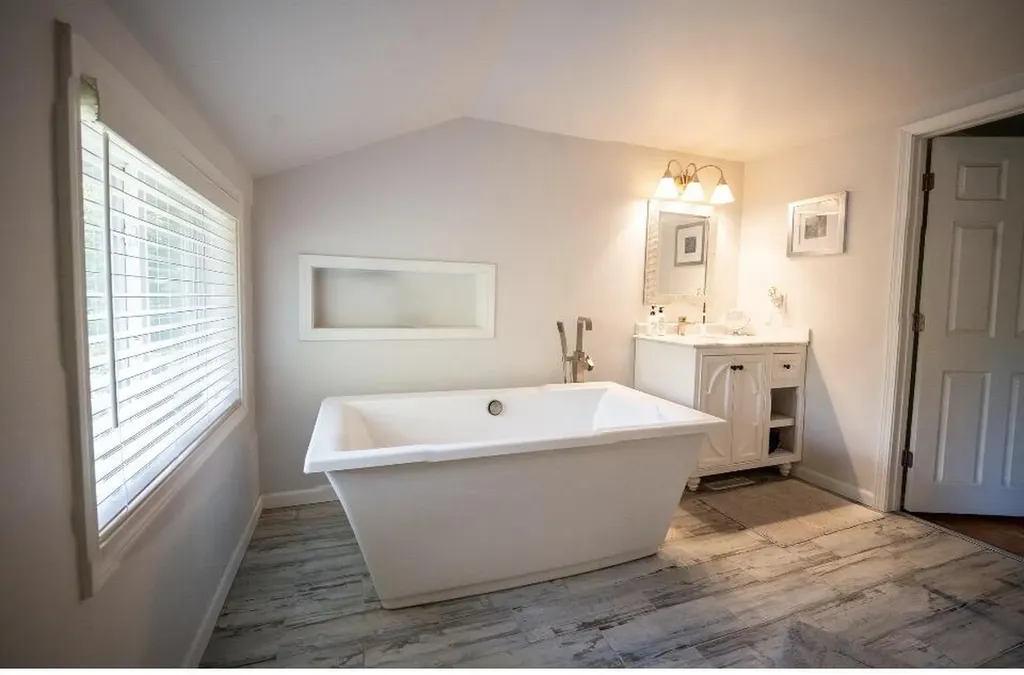 3473 La Salle Drive Ann Arbor City MI 48108