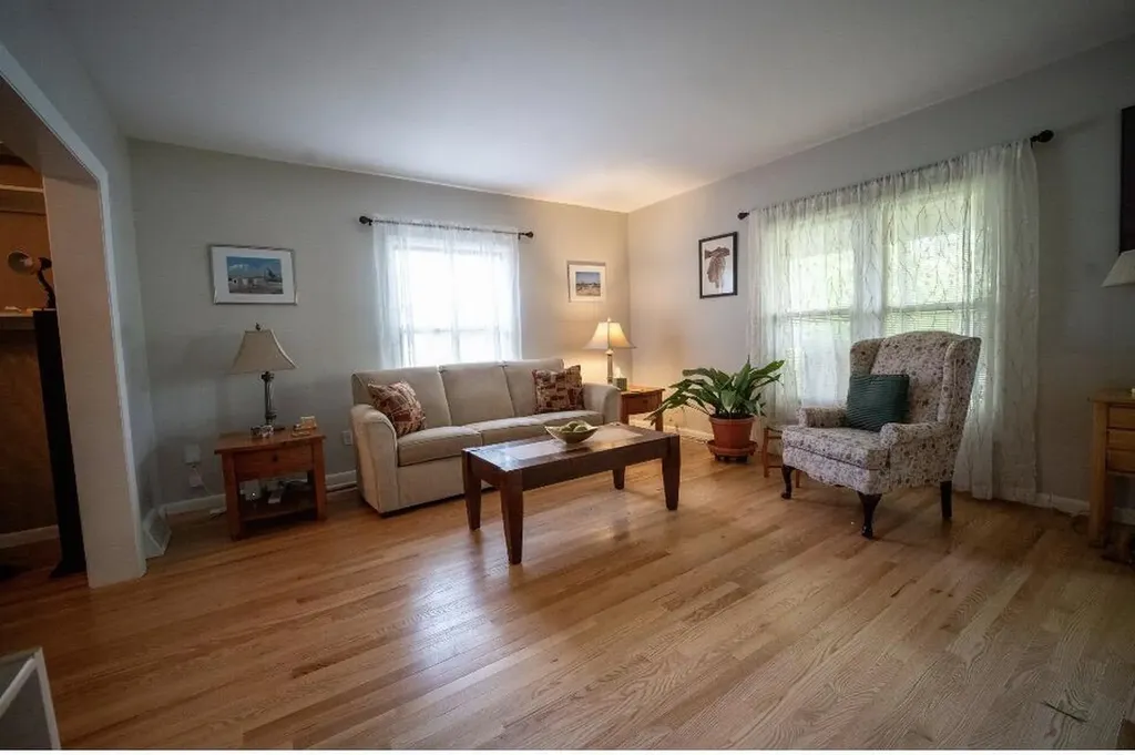 3473 La Salle Drive Ann Arbor City MI 48108