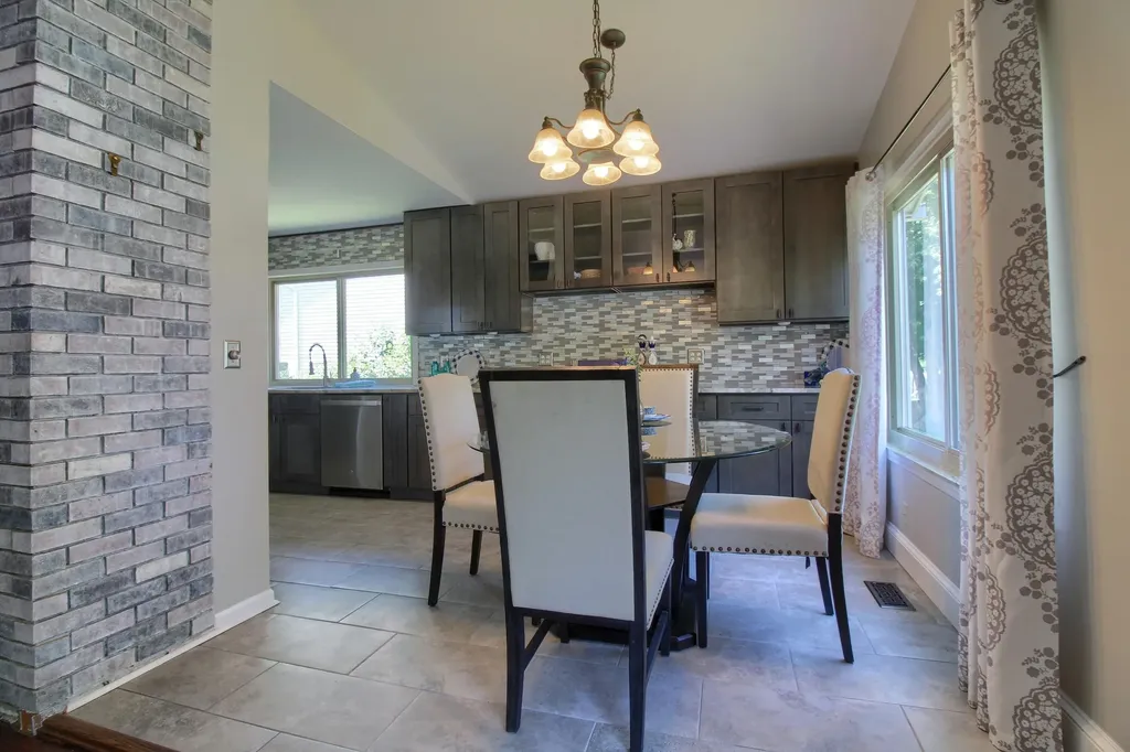 42608 Hanford Road Canton Charter Township MI 48187
