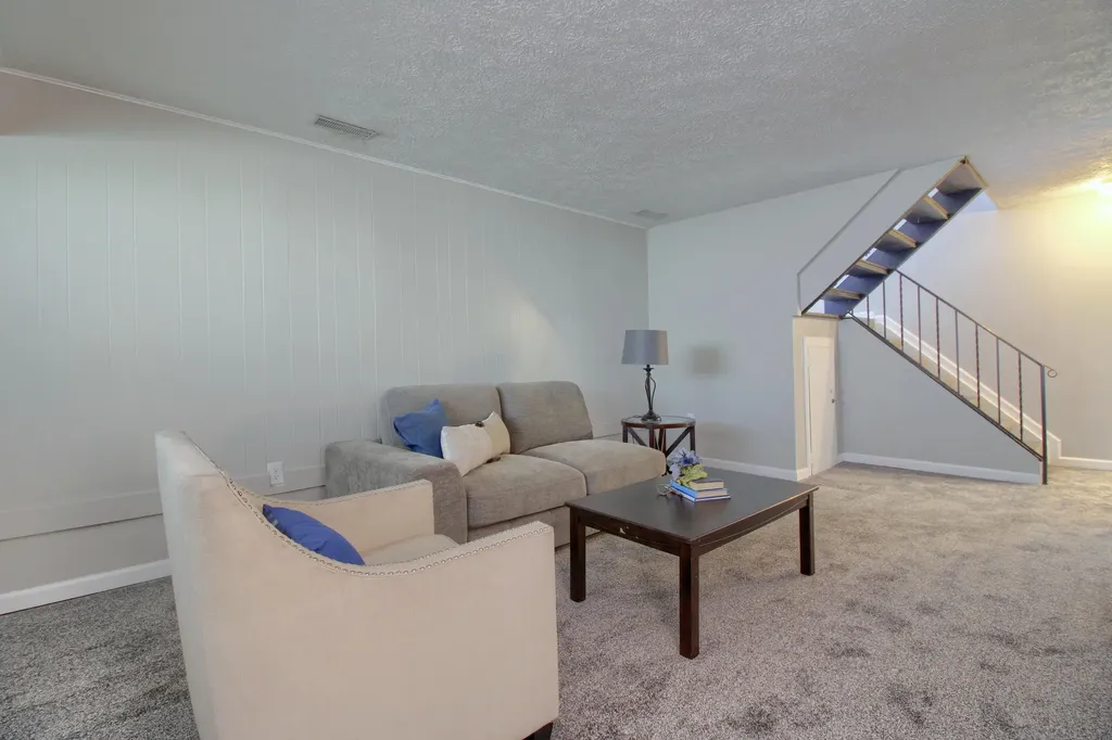 42608 Hanford Road Canton Charter Township MI 48187