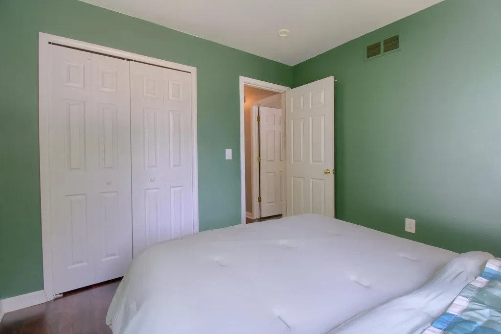 42608 Hanford Road Canton Charter Township MI 48187